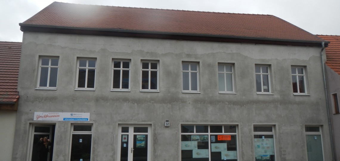 Acquisition of a partially refurbished combination residential/commercial building across the street from Yorckstrasse 32